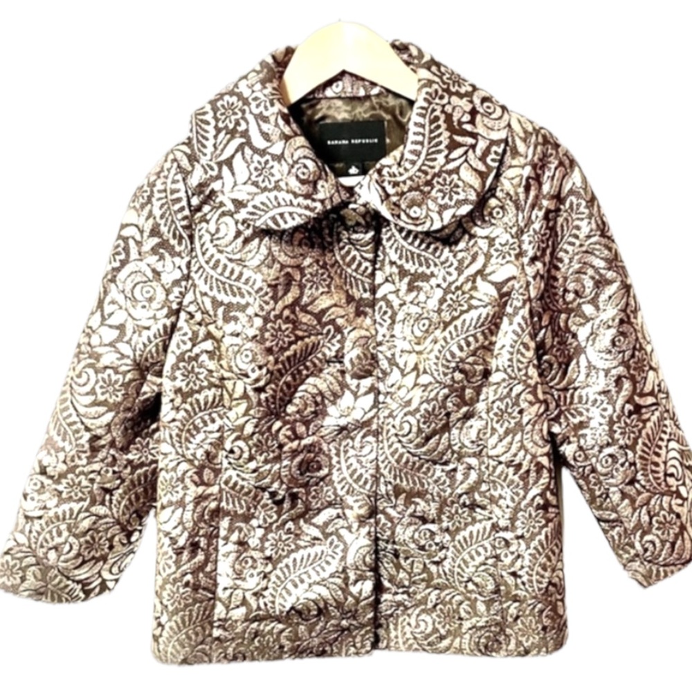 Banana Republic stunning metallic gold Jacquard crop jacket w/Peter Pan collar